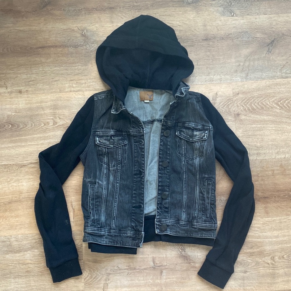 American Eagle jean jacket 🌸✨